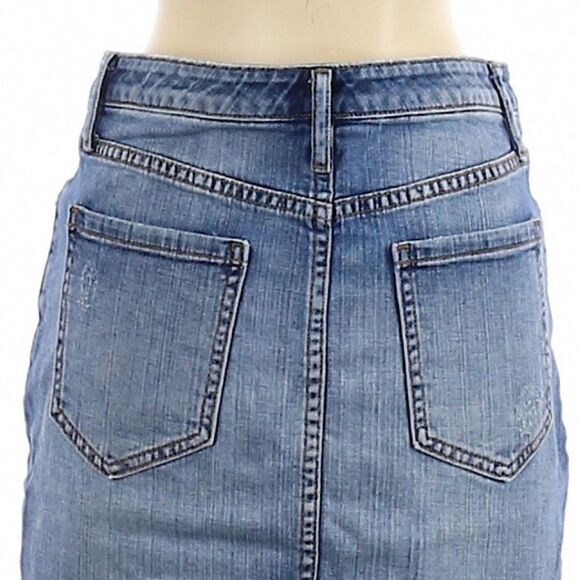 Banana Republic Frayed Denim Skirt - Picture 4 of 5